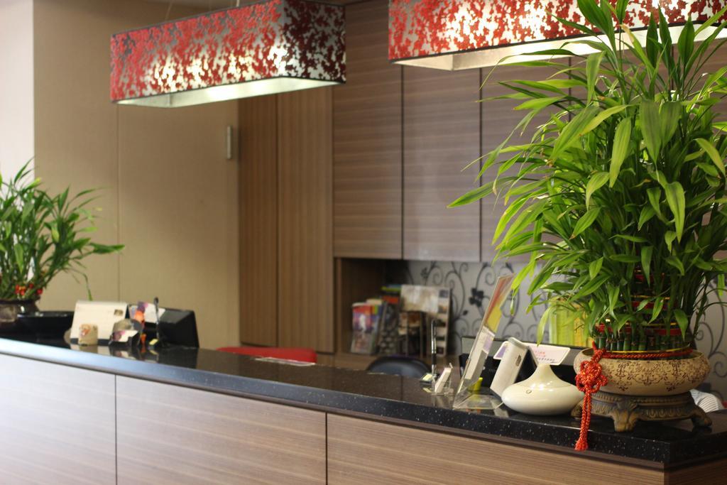 Home Full Hotel Цзіньчен Екстер'єр фото